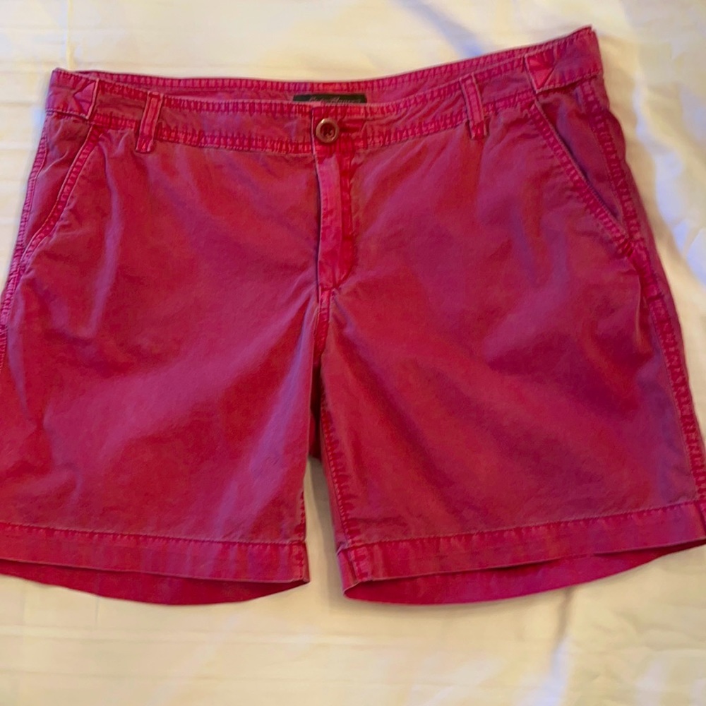 Eddie Bauer Shorts. Size 10. ~6” inseam.